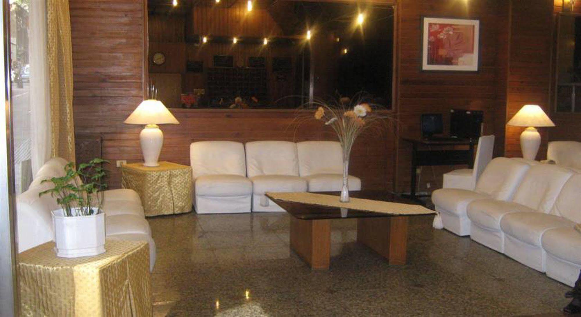 فندق كونتيننتال مونتيفيديو المظهر الخارجي الصورة